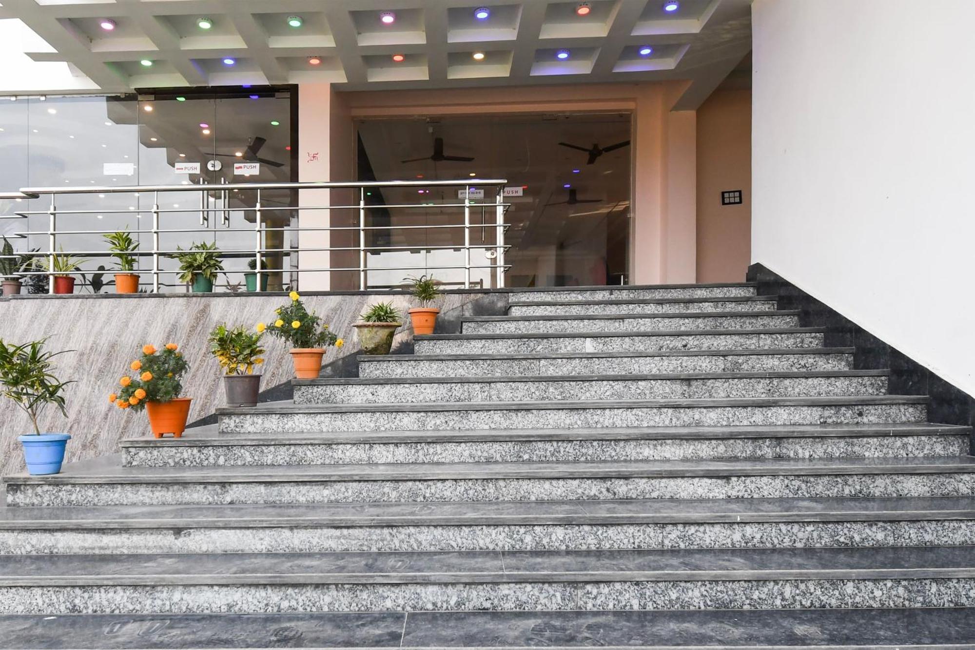 Hotel O Nilmadhab International Tarapith Dış mekan fotoğraf